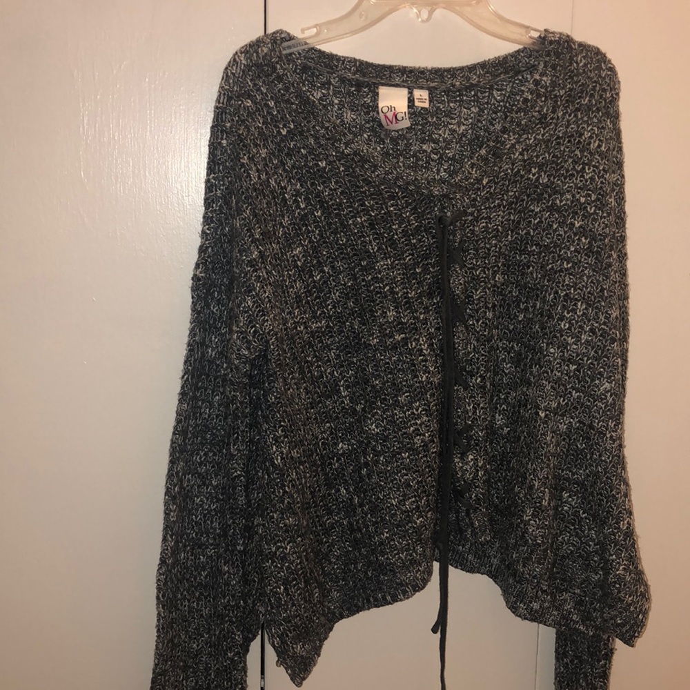 Semi-cropped sweater